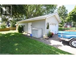 22 CHARLTON Crescent - 25