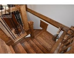 22 CHARLTON Crescent - 31