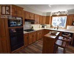 22 CHARLTON Crescent - 6