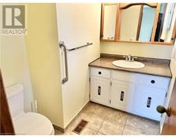 116 BERKLEY Crescent - 13