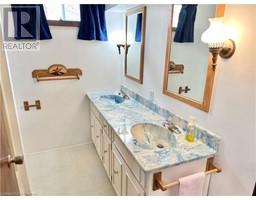 116 BERKLEY Crescent - 21