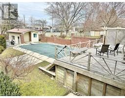 116 BERKLEY Crescent - 33