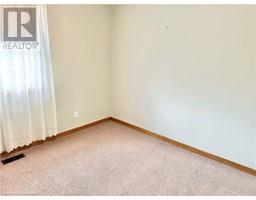 116 BERKLEY Crescent - 9