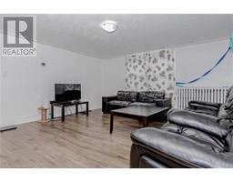 1701 KING Street E - 16