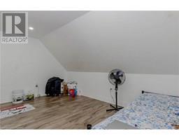 1701 KING Street E - 40