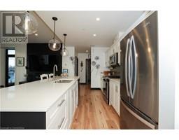 38 HARBOUR Street UnitNo. 416 - 8