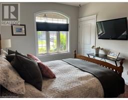 54 ANGLER Avenue - 5