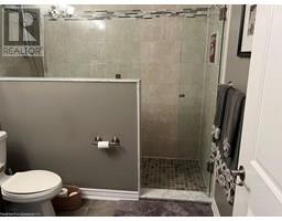 54 ANGLER Avenue - 9