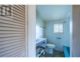 895 WINDHAM ROAD 11 - 4