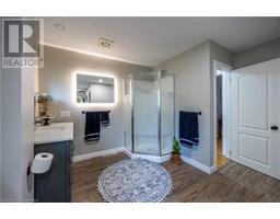 24 HENRY Street - 15