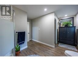 24 HENRY Street - 16