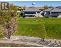 140 BROWN Street - 3