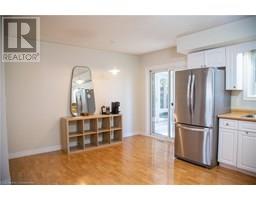 17 BRIARLEA CRES Crescent - 14