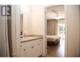 17 BRIARLEA CRES Crescent - 23
