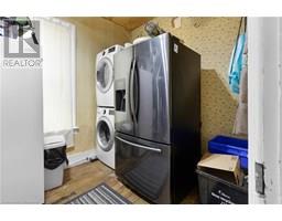 21 CHAPMAN Street W - 11