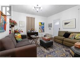 21 CHAPMAN Street W - 22