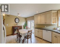 5 JOHNSON Crescent - 14