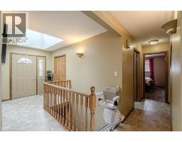 5 JOHNSON Crescent - 17