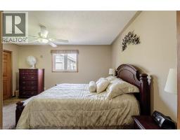 5 JOHNSON Crescent - 23