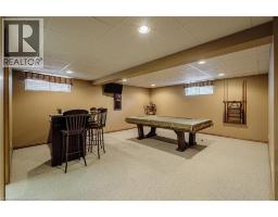 5 JOHNSON Crescent - 32