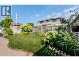 5 JOHNSON Crescent - 44