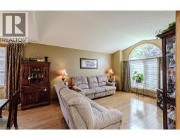 5 JOHNSON Crescent - 8