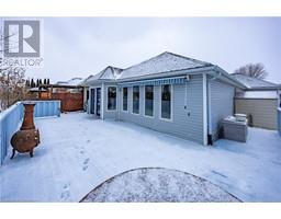 33 BALSAM TRAIL - 25