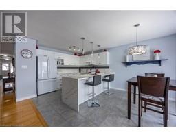 78 UPPER CANADA Drive - 2