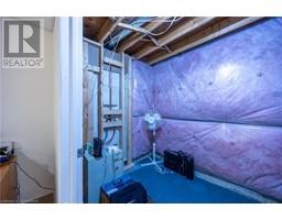 78 UPPER CANADA Drive - 24