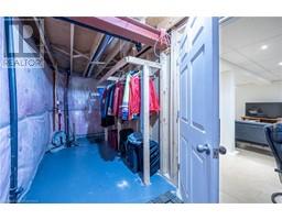 78 UPPER CANADA Drive - 25
