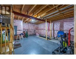 78 UPPER CANADA Drive - 27