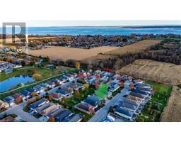 78 UPPER CANADA Drive - 35