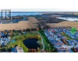 78 UPPER CANADA Drive - 37