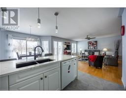 78 UPPER CANADA Drive - 4