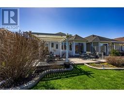 78 UPPER CANADA Drive - 40