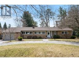 30 LYNNDALE Road - 1
