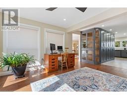 30 LYNNDALE Road - 16