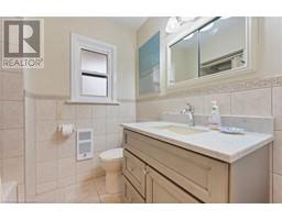 30 LYNNDALE Road - 25