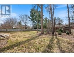 30 LYNNDALE Road - 34