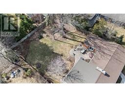 30 LYNNDALE Road - 37