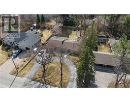 30 LYNNDALE Road - 4