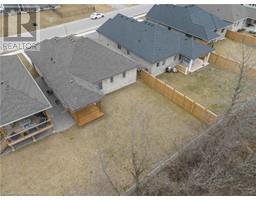 50 VANROOY Trail - 35