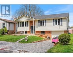 32 DIXON Drive - 1