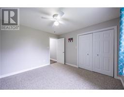 36 LAMPORT Street - 25