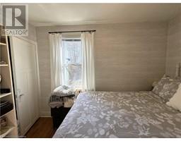 78 QUEENSWAY Drive E - 26
