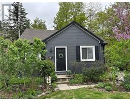 78 QUEENSWAY Drive E - 3