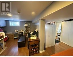 78 QUEENSWAY Drive E - 34