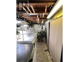 78 QUEENSWAY Drive E - 39