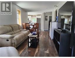 170 QUEEN Street S - 17