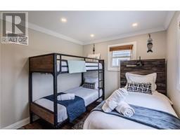 1231 LAKESHORE Road - 23